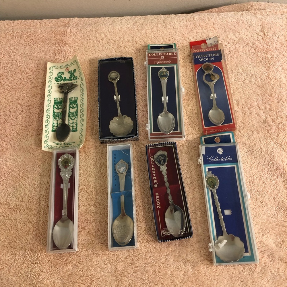 Vintage Lot of 8 Souvenir Spoons Cancun Jamaica NY & More NIP